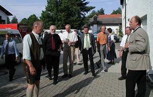Die Jury macht sich auf den Weg zu den einzelnen Besichtigungs-Objekten