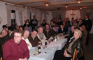 Interessiert lauschten die Zuhoerer den Ausfhrungen