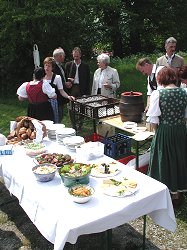 Brotzeit auf dem Aussichtsberg